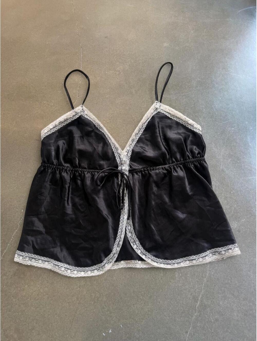 Y2k Black lace trim babydoll top with white lace trim, size